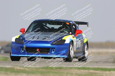 media/Oct-25-2025-CalClub SCCA (Sat) [[34c778dfbe]]/Group 2/Qualifying/